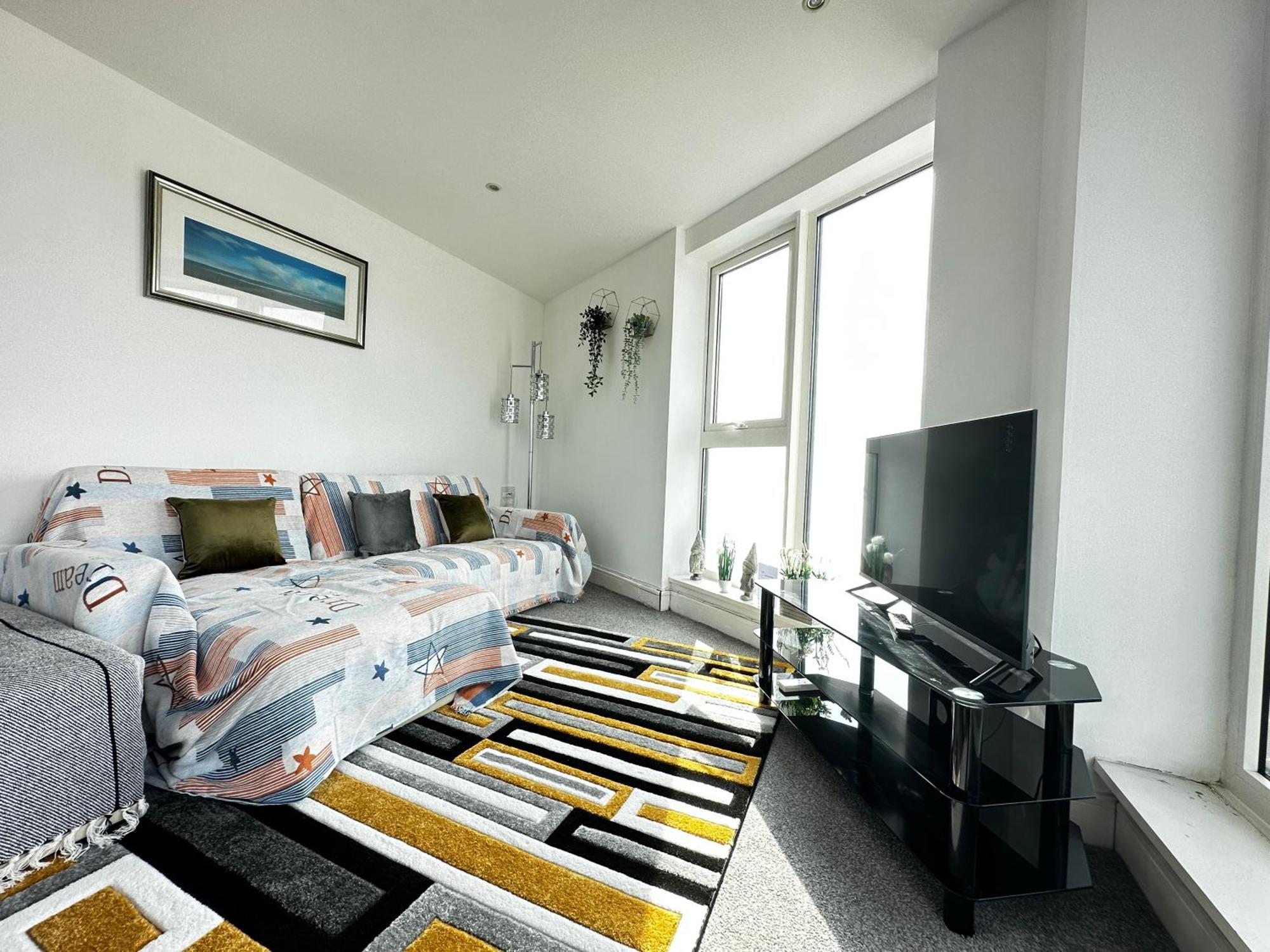 Stunning Ocean & City View Apt Σουόνσι Εξωτερικό φωτογραφία
